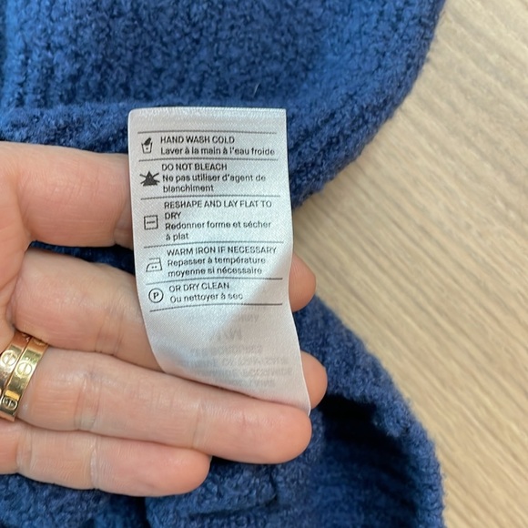 Vince Blue Hooded Sweater size Medium - Picture 6 of 7